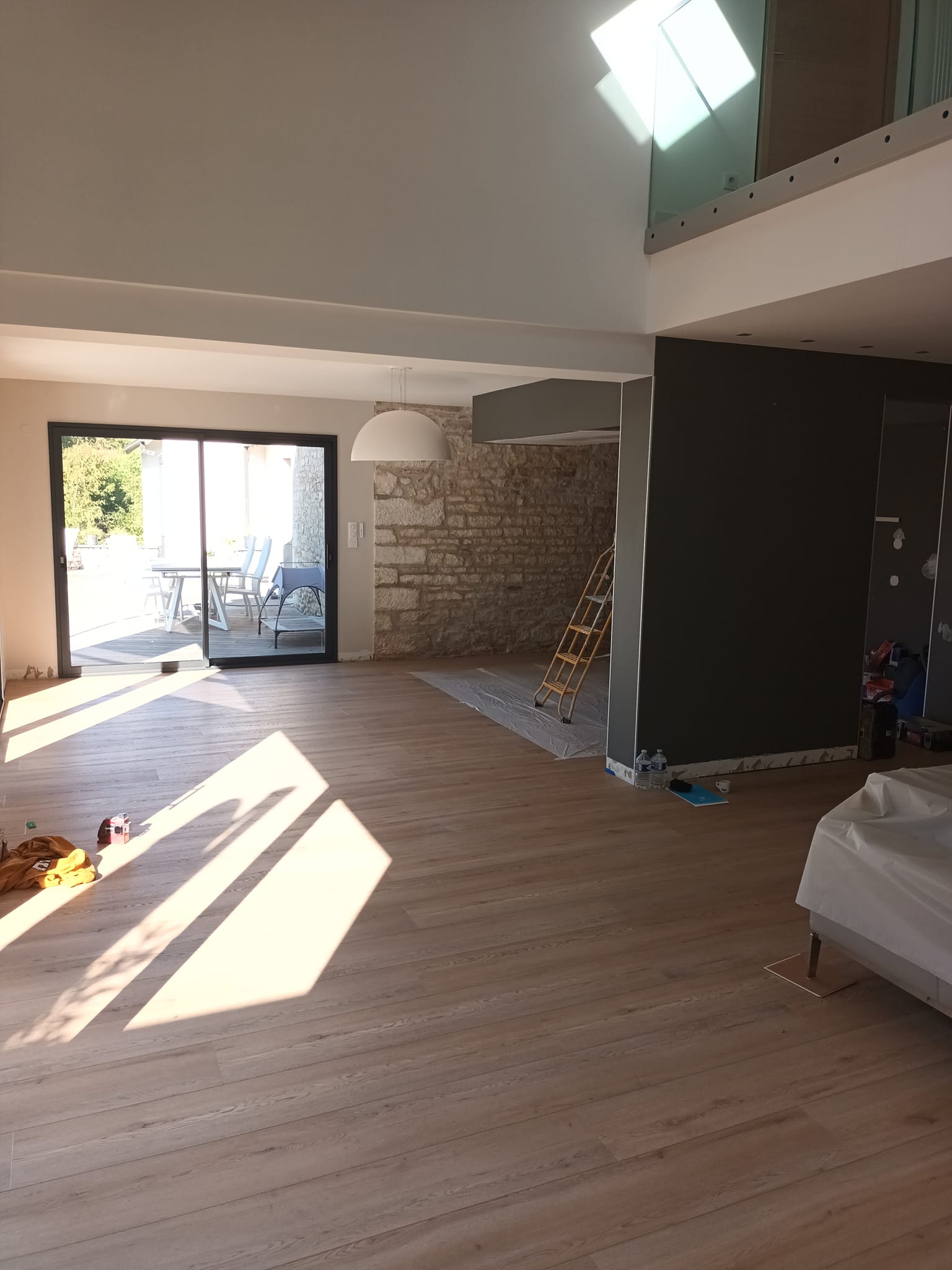 Peinture intérieure sobre pour maison ancienne près de Tournus